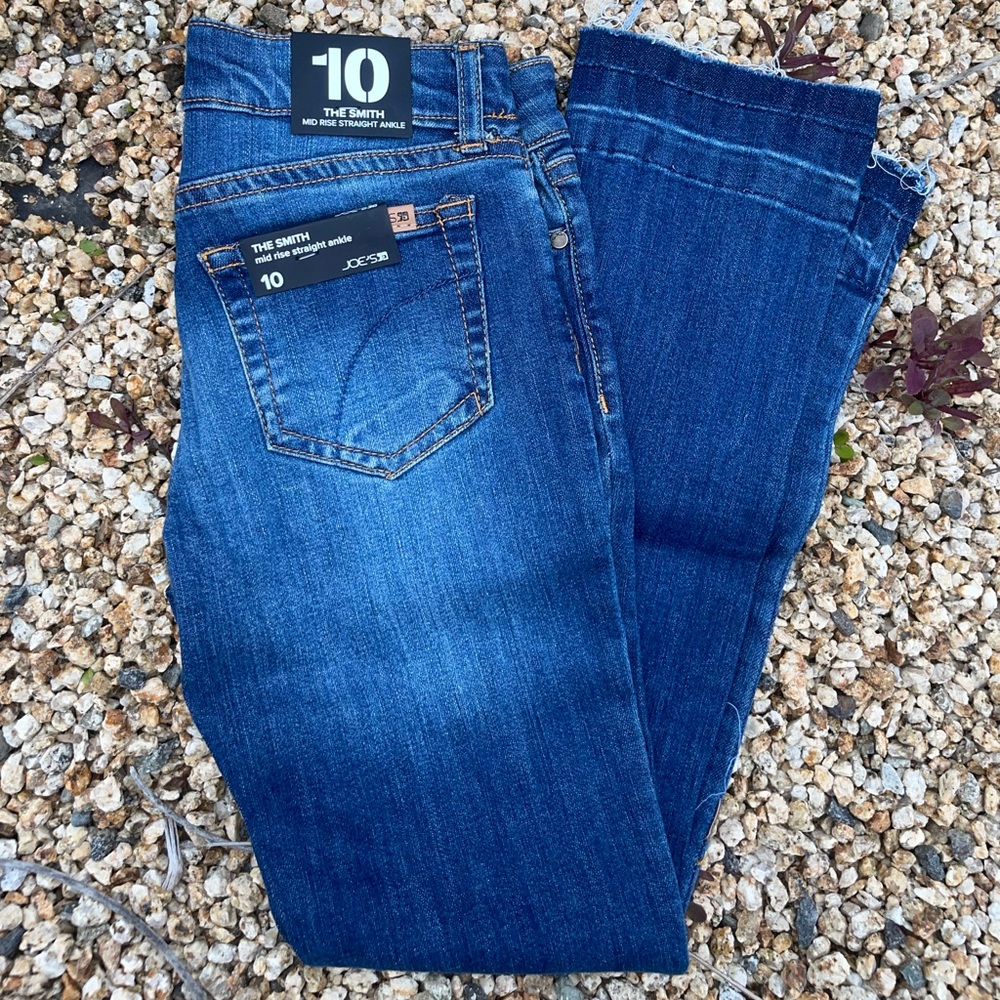 Joe’s Jeans The Smith Mid-Rise Straight Ankle Pearl Distressed Jeans